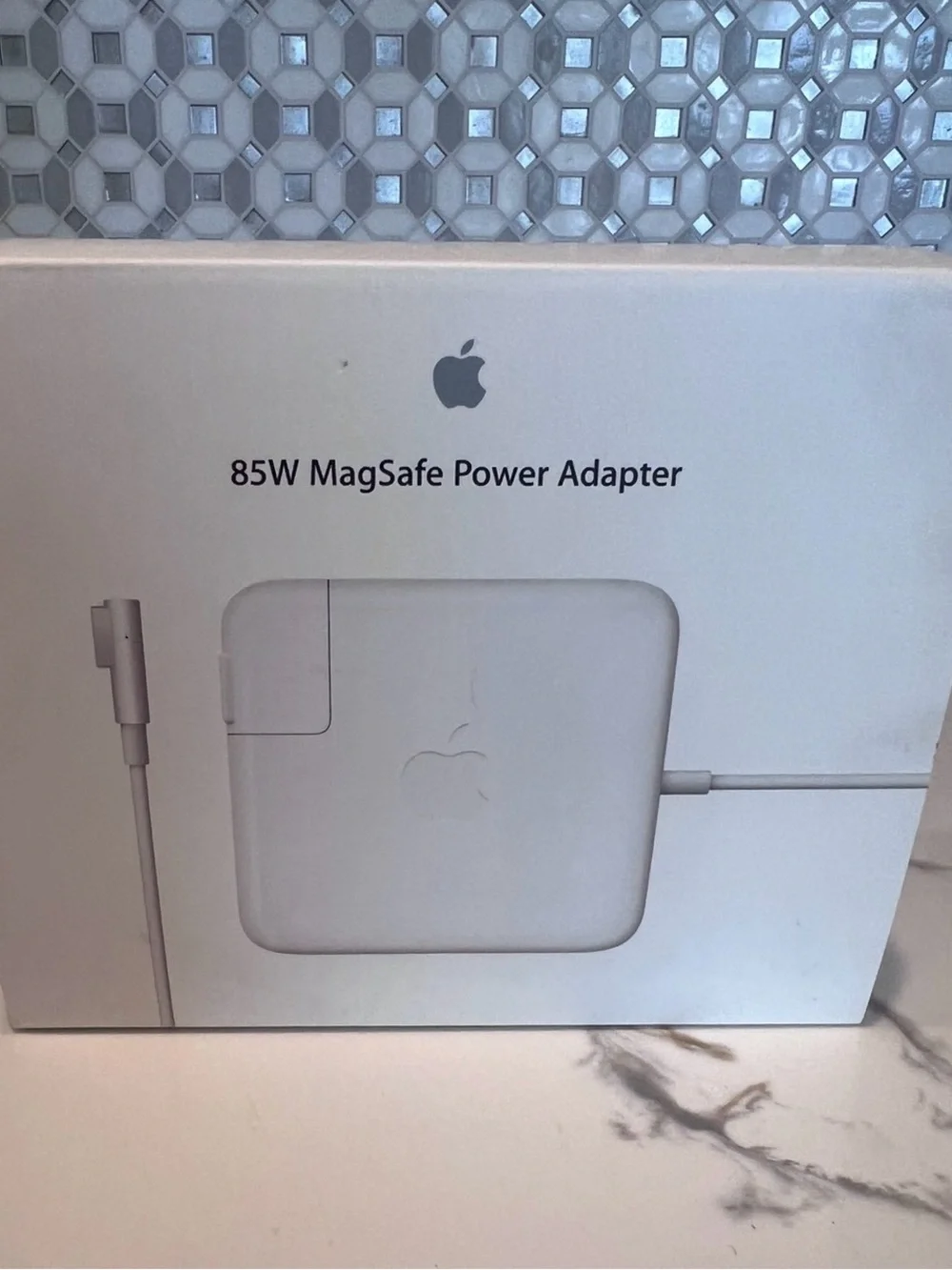 Original APPLE MacBook Pro 85W MagSafe Power Adapter Charger MC556LL/B A1343(8)